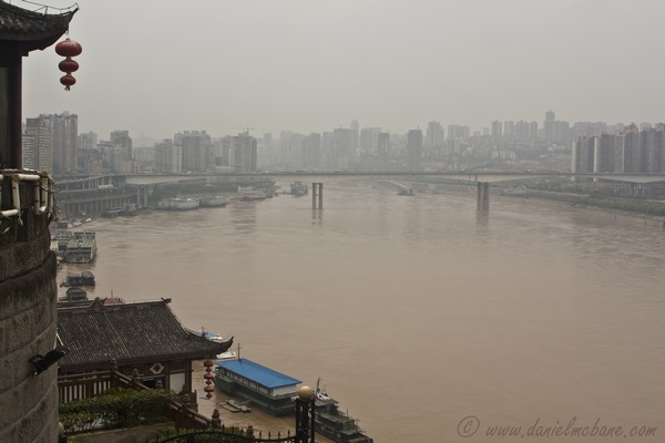 Chongqing Jialing River Smog