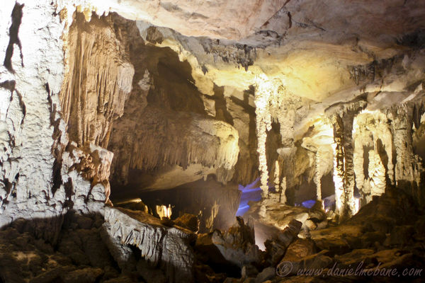 Kong Lo Cave Laos