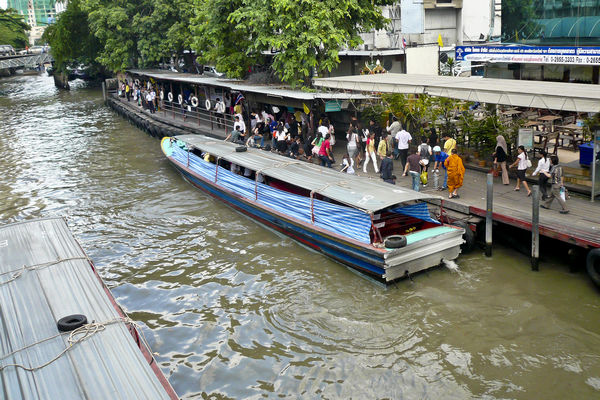 Khlong Saen Saep Boat Bangkok