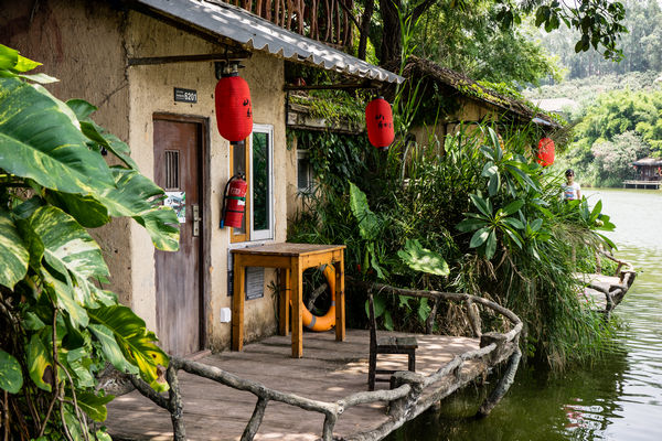 Cabins at a lake resort i Shenzhen China